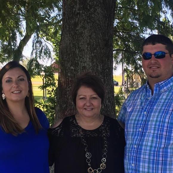 Meet your Posher, Marcella - Picture 1 of 1